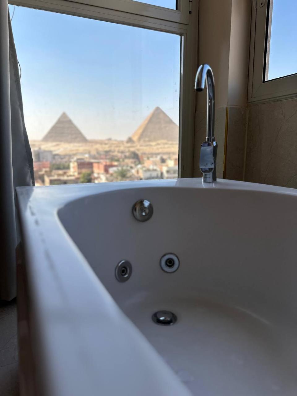 Moonlight View Pyramids Hotel Cairo